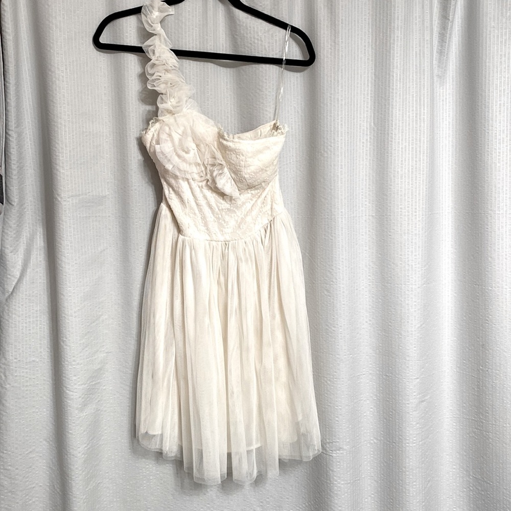 Cream mini one shoulder lace dress
